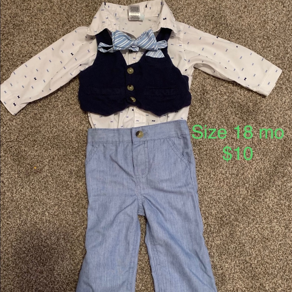 Lots of toddler boys clothing